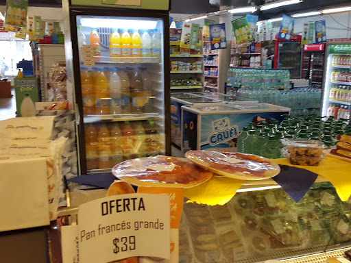 Supermercado Los Delfines