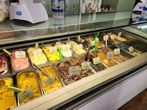 Heladería Los Trovadores