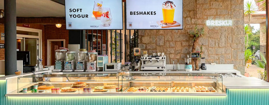 heladeria y cafeteria lsquina 1